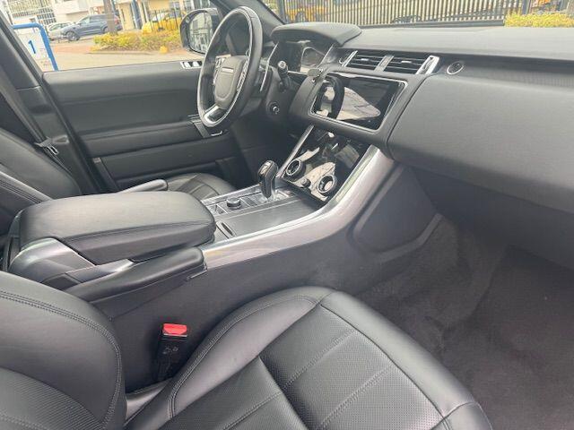 Land Rover RANGE ROVER SPORT 2.0 P400e HSE Dynamic SVO Grey Airco/ECC,Leder,Navi,Pano Geheel dealeronderhouden