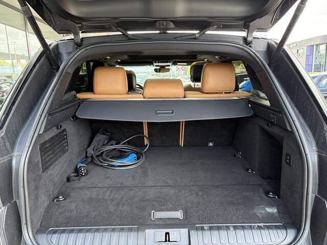 Land Rover RANGE ROVER SPORT P400e HSE Dynamic Stealth | Panoramadak | Meridian Audio | Head-Up | Cold Climate Pack |