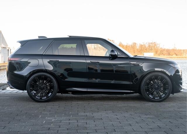 Land Rover RANGE ROVER SPORT P550e Autobiography | 2026 | Enhanced Black Pack | 23" inch | Trekhaak | Standkachel |