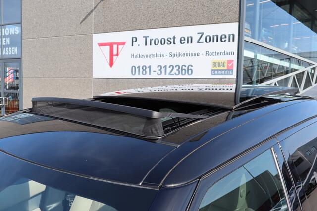 Land Rover Velar Range Rover 2.0 P400e R-Dynamic Dealeronderhouden/Panoramadak/Elektrische stoelen met geheugen/360° Camera/Apple carplay/Meridian audio/Cruise control/Climate control/Elektrische achterklep/DAB