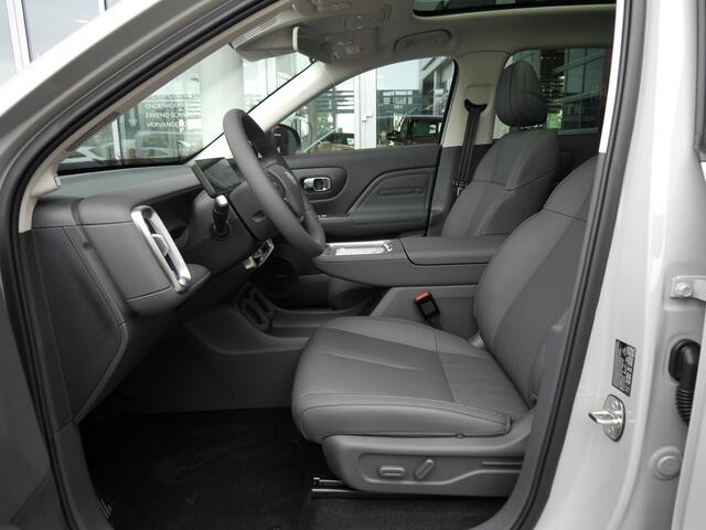 Leapmotor B10 Design ProMax 67.1 kWh | Meerdere kleuren leverbaar! | Navigatie | Nieuw | Camera`s | Lederenbekleding | Elektrische achterklep