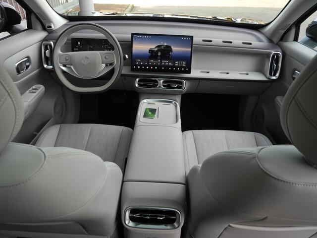 Leapmotor B10 Design ProMax 67.1 kWh | Licht interieur kleur | Navigatie | Rondom camera | 18inch Velgen | Elektrisch bedienbare achterklep | Panoramdak | Stoel verwarming en ventilatie | Stuurverwarming | Uit voorraad leverbaar