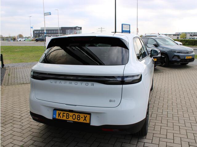 Leapmotor B10 Design ProMax 67.1 kWh NAVI / LMV / PANO