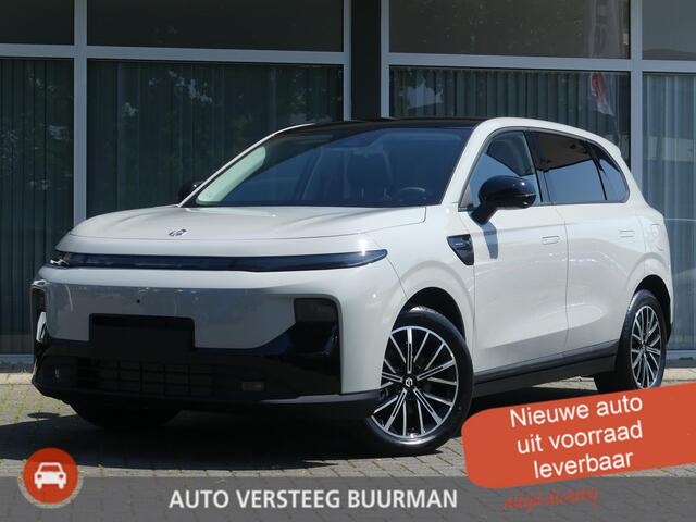 Leapmotor B10 Design Hybrid EV 18.8 kWh 218PK Automaat Navigatie, Camera 360, Lichtmetalen velgen, Elektrische Achterklep, Kunstlederen bekleding, Stoel Verwarming & Ventilatie