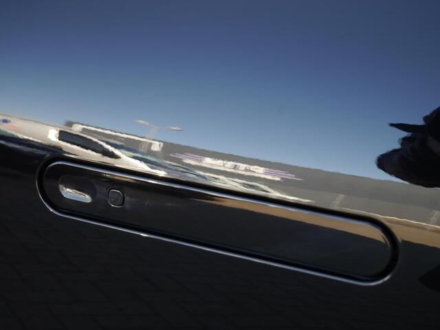 Leapmotor C10 REEV Design 28.4 kWh | Demo | Gecombineerde actieradius WLTP 974km | 1500 kg Trekgewicht | Diverse kleuren leverbaar | Full options | Stuurverwarming | Stoelverwarming en koeling | Elektrisch verstelbare voorstoelen | Navigatie | Keyless entry & start | 2