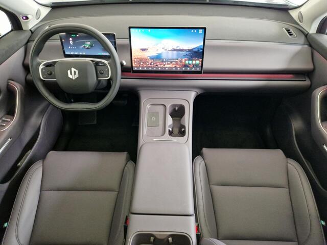 Leapmotor C10 REEV Design 28.4 kWh