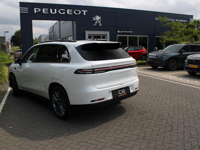 Leapmotor C10 REEV Design 28.4 kWh 215PK Automaat Camera systeem rondom, Stoelverwarming/koeling, Panoramadak, Navigatie