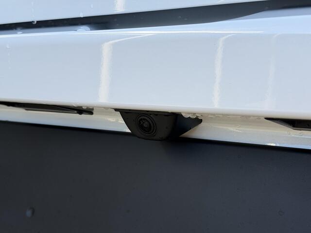 Leapmotor C10 REEV Design 28.4 kWh 215PK Automaat Navigatie, Camera 360, Lichtmetalen velgen, Elektrische Achterklep, Kunstlederen bekleding, Stoel Verwarming & Ventilatie