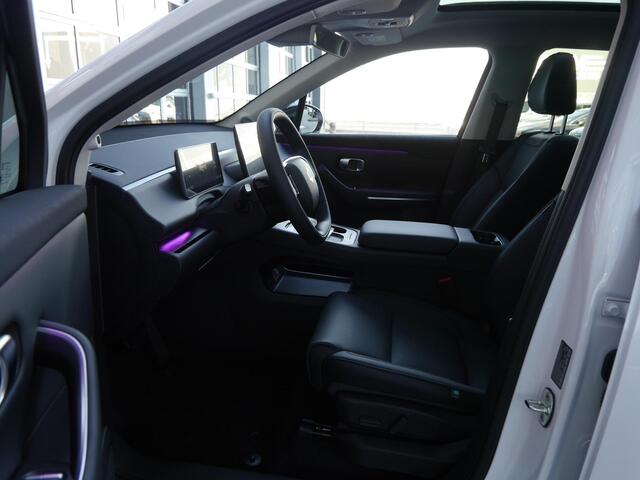 Leapmotor C10 REEV Design 28.4 kWh | 1500 trekgewicht | Nieuw uit voorraad Leverbaar | Panoramadak | Camera | 20 inch | Elektrische achterklep