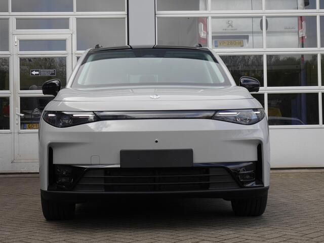 Leapmotor C10 Design Pro 69.9 kWh | Nieuw | Uit voorraad | Panoramadak | Camera | 1500 Trekgewicht | Lederenbekleding | Elektrische achterklep