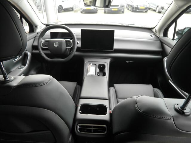 Leapmotor C10 Design Pro 69.9 kWh | Nieuwe auto | Wltp 510km | 299 PK | Stuur verwarming | Stoel verwarming en ventilatie | 1500 kg trekgewicht | Panorama dak | Zeer veel ruimte