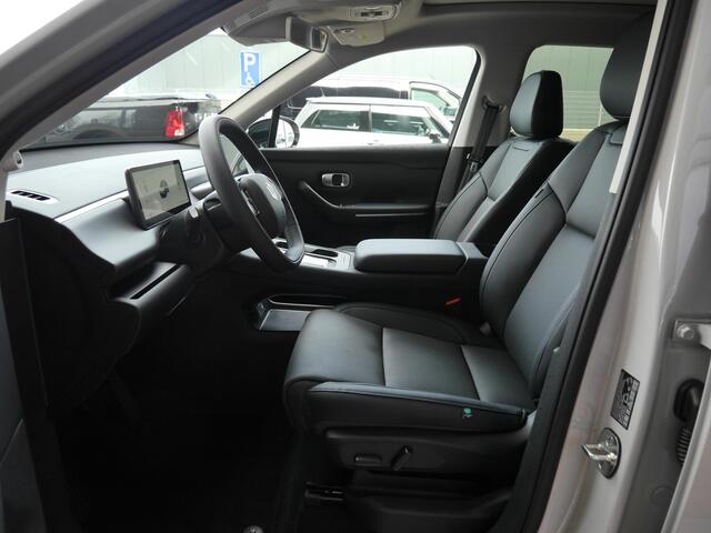 Leapmotor C10 Design ProMax AWD 81.9 kWh | 598 PK | 0-100 in 4 seconden | Wltp 437 km | 1500kg trekgewicht | Uit voorraad leverbaar | Stoel en stuurverwarming | Stoel ventilatie | Panorama dak | 20 inch lichtmetalen velgen | 360 graden camera