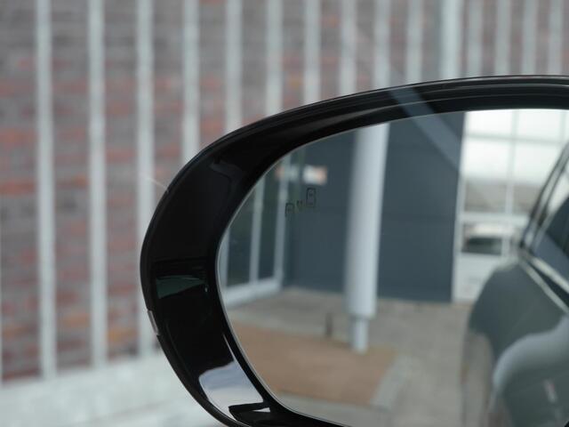 Leapmotor C10 Design ProMax AWD 81.9 kWh | 598 PK | 0-100 in 4 seconden | Wltp 437 km | 1500kg trekgewicht | Uit voorraad leverbaar | Stoel en stuurverwarming | Stoel ventilatie | Panorama dak | 20 inch lichtmetalen velgen | 360 graden camera