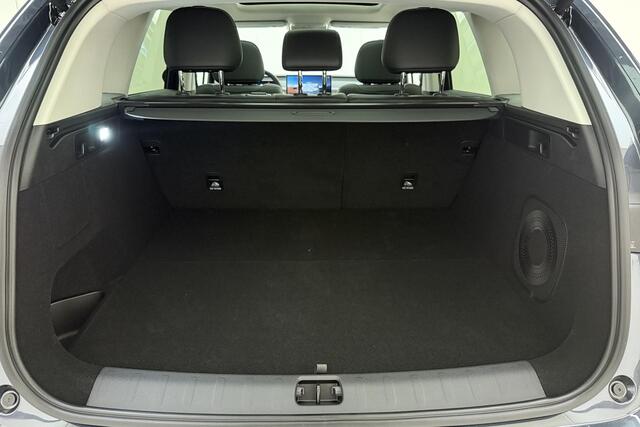 Leapmotor C10 Design Pro 69.9 kWh Panoramadak | 20inch | elektrisch bedienbare achterklep | Snel leverbaar | Camera v+a | Stoelverwarming en ventilatie | Stuurverwarming | Zeer veel ruimte!