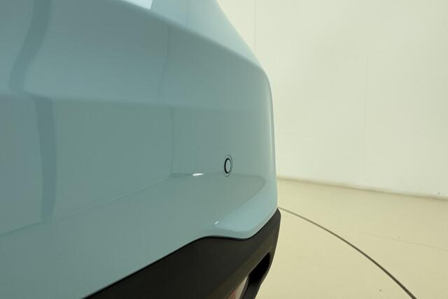 Leapmotor T03 Design 37.3 kWh Nieuwe auto | Snel leverbaar! | Actieradius van 265 km (WLTP) Gecombineerd | Camera | Panoramadak | Adaptive cruise control | Dodehoek detectie | Lichtmetalen velgen