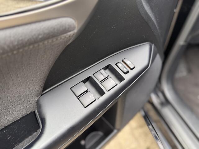 Lexus CT 200h Business Launch Edition | Keyless entry | Camera | Navigatiesysteem full map |