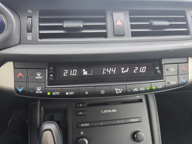 Lexus CT 200h | Camera | Clima | Cruise |