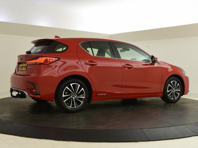 Lexus CT 200h Business Line | Adapt. cruise | Trekhaak | Navigatie |