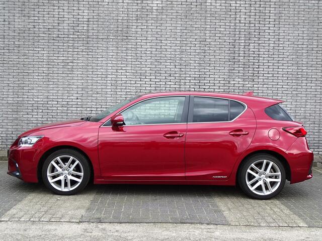 Lexus CT 200h Business Line | 25.950 KM!