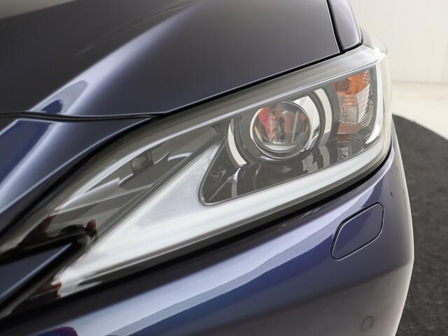 Lexus Es 300h Preference Line Business | Stoelverwarming | Sunroof | Android Auto & Apple Carplay |