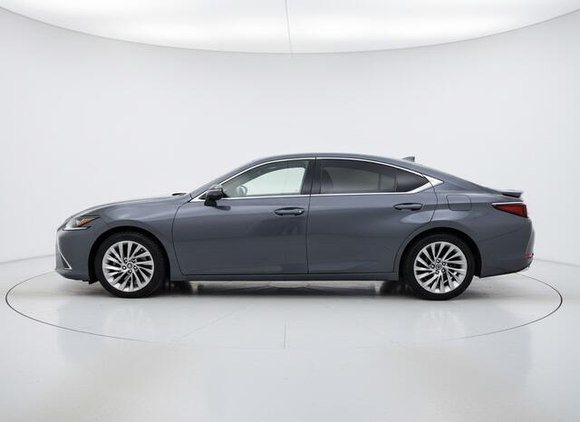 Lexus Es 300h President Line | 1ste Eigenaar NL-Auto | BTW-Auto | Mark Levinson |