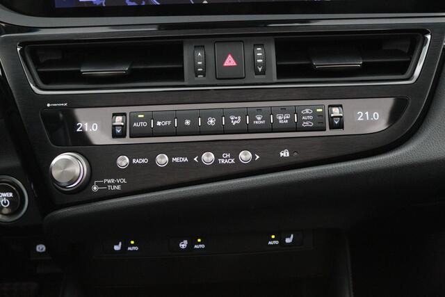 Lexus Es 300h Business Line | 18 Inch Lichtmetalen velgen | Blind Spot Monitor | Stoel & stoelverwarming | Schuif-/kanteldak