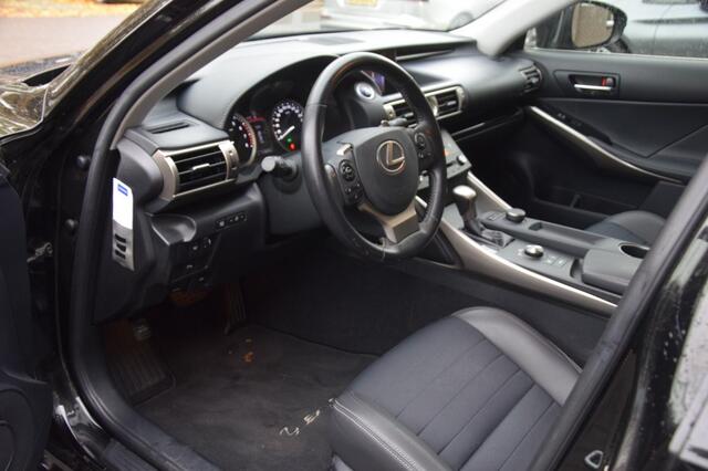 Lexus IS 300H HYBRID BUS.L.