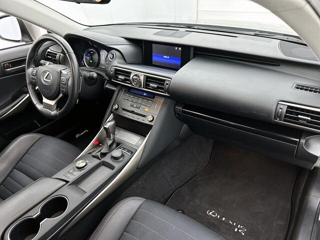 Lexus IS 300h Hybrid Business Line | Premium uitgevoerd | Elektrisch schuif kantel dak |