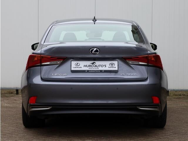 Lexus IS 300h Hybrid Luxury Line | Mark Levinson | Stoelventilatie | LED