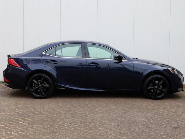 Lexus IS 300h Sport Edition | Stoelverwarming | Pdc | NL-Auto