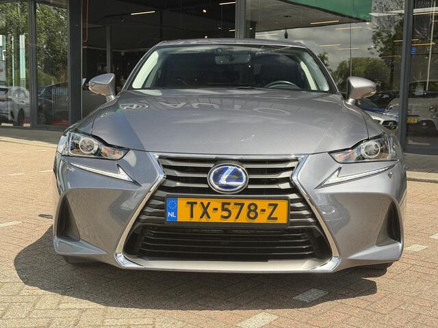 Lexus IS 300h Hybrid Business Line AUTOMAAT| CAMERA| AIRCO/ECC| CRUISECONTROL| PARKEERSENSOREN| LM-VELGEN