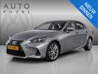 lexus-is-300h-hybrid-business-line-