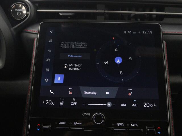 Lexus LBX Elegant + Tech Pack