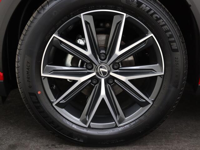 Lexus LBX Emotion 2WD | Lederen Bekleding | Privacy Glass | Stoelverwarming |