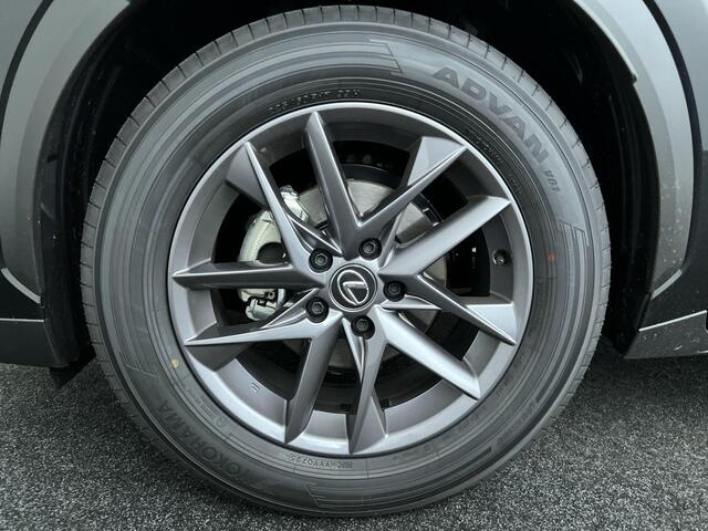 Lexus LBX Business Line 2WD