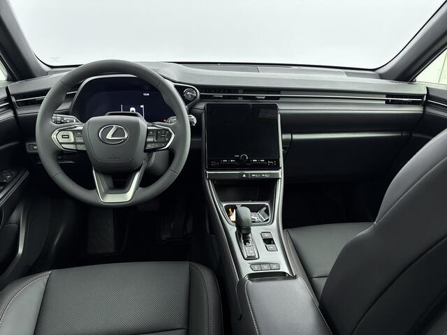 Lexus LBX Business Line Pro 2WD | Geperforeerd Leder | Apple CarPlay / Android Auto | Stoelverwarming |