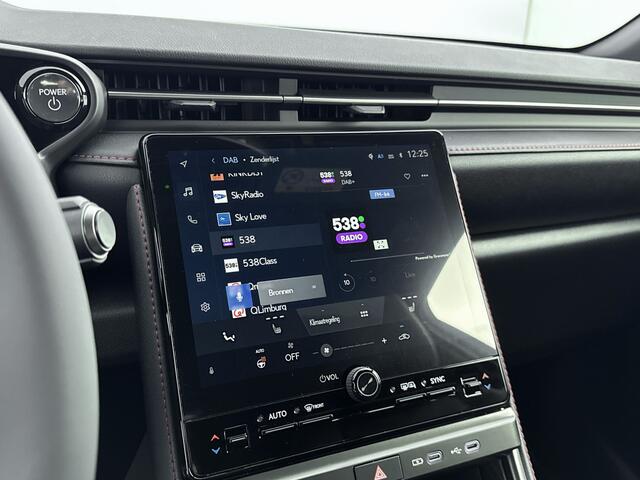 Lexus LBX Business Line Pro 2WD | Geperforeerd Leder | Apple CarPlay / Android Auto | Stoelverwarming |