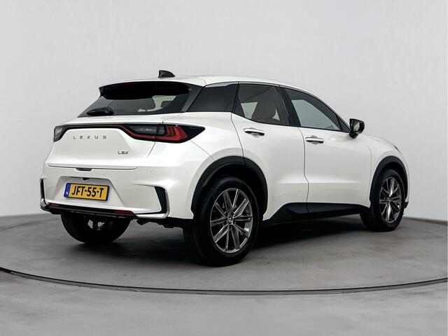 Lexus LBX Relax 2WD | Advanced Pack | Mark Levinson | Elektrische Stoelverstelling + Geheugen |