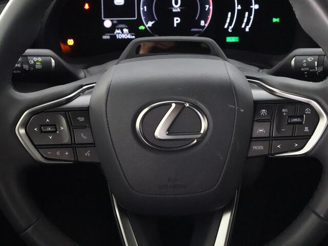 Lexus LBX Business Line Pro 2WD | Dodehoek detectie | Stuur- & Stoelverwarming | Navigatie | Parkeersensoren
