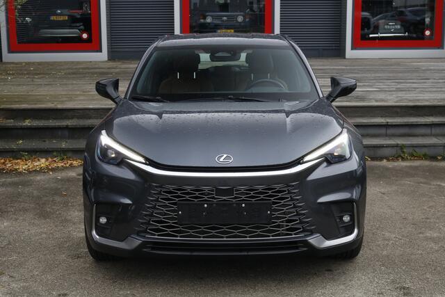 Lexus LBX Relax 2WD Advanced Pakket | Mark Levinson | HUD | 360 camera |