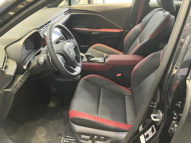 Lexus LBX 35th Edition | Advance Pack | Mark Levinson | HUD | 360 camera | Uit voorraad leverbaar |