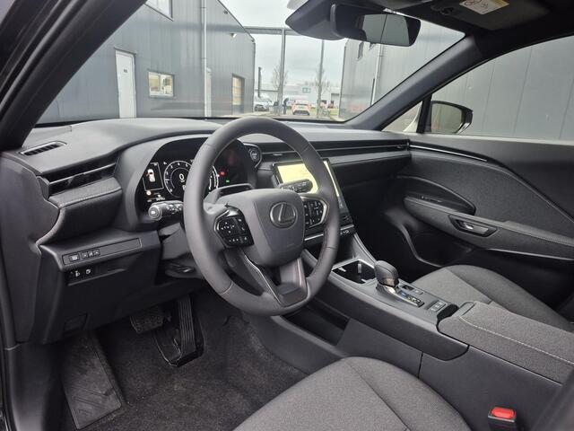 Lexus LBX Business Line Pro 2WD | Stoel/stuur verw. | Full-LED | Parkeersensor rondom |