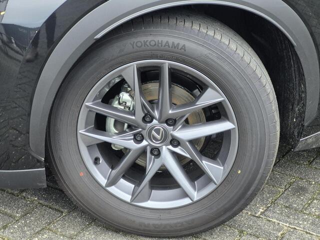 Lexus LBX Business Line Pro 2WD | Stoel/stuur verw. | Full-LED | Parkeersensor rondom |