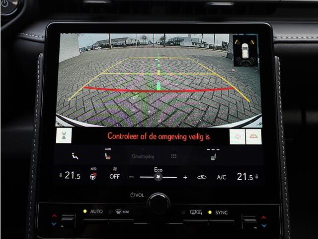 Lexus LBX Relax 2WD | Tech Pack | Memory Seat | El Achterklep