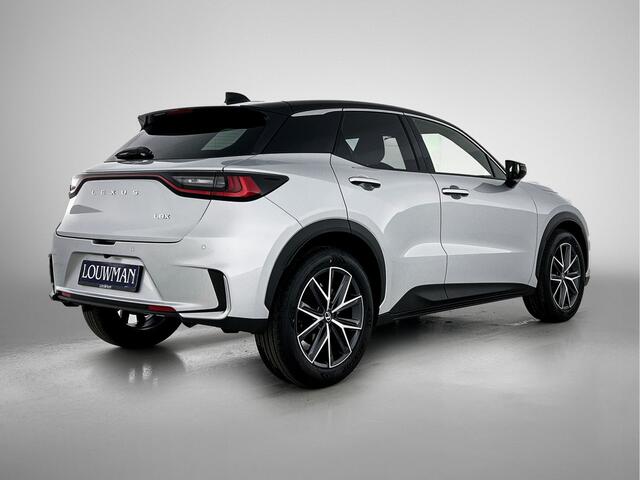 Lexus LBX Emotion 2WD Tech Pack |