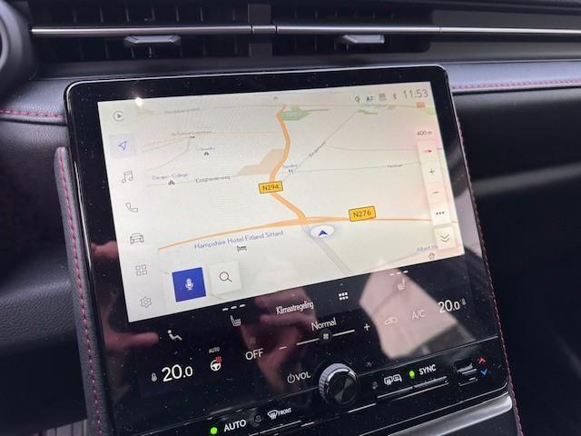 Lexus LBX Elegant 2WD