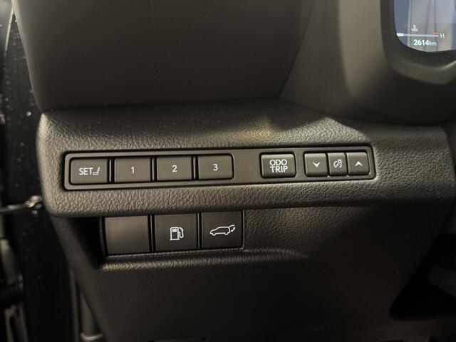 Lexus LBX 35th Edition Avanced Pack | BSM | Stoel/Stuurverwarming | HUD | 360 camera |