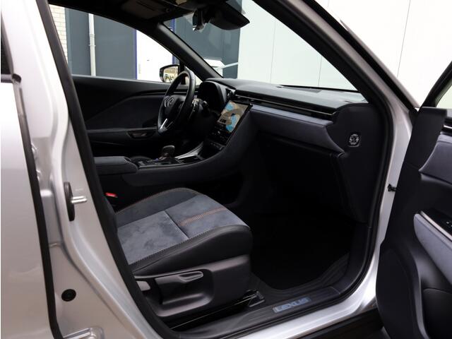Lexus LBX Cool 2WD | Leder/Alcantara | Memory Seat | BSM