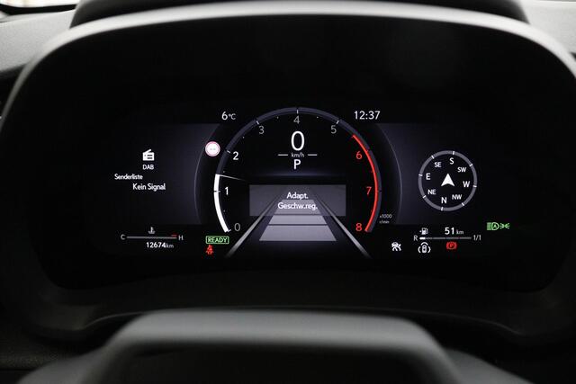 Lexus LBX Emotion 2WD | Tech Pack | Keyless Entry | Elektrisch bedienbare achterklep | Stoelverwarming | 18 Inch Lichtmetalen velgen