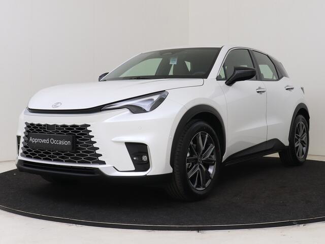 Lexus LBX Elegant 2WD Advanced Pack | HUD | 360 Camera